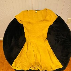 Gold/mustard colored dress